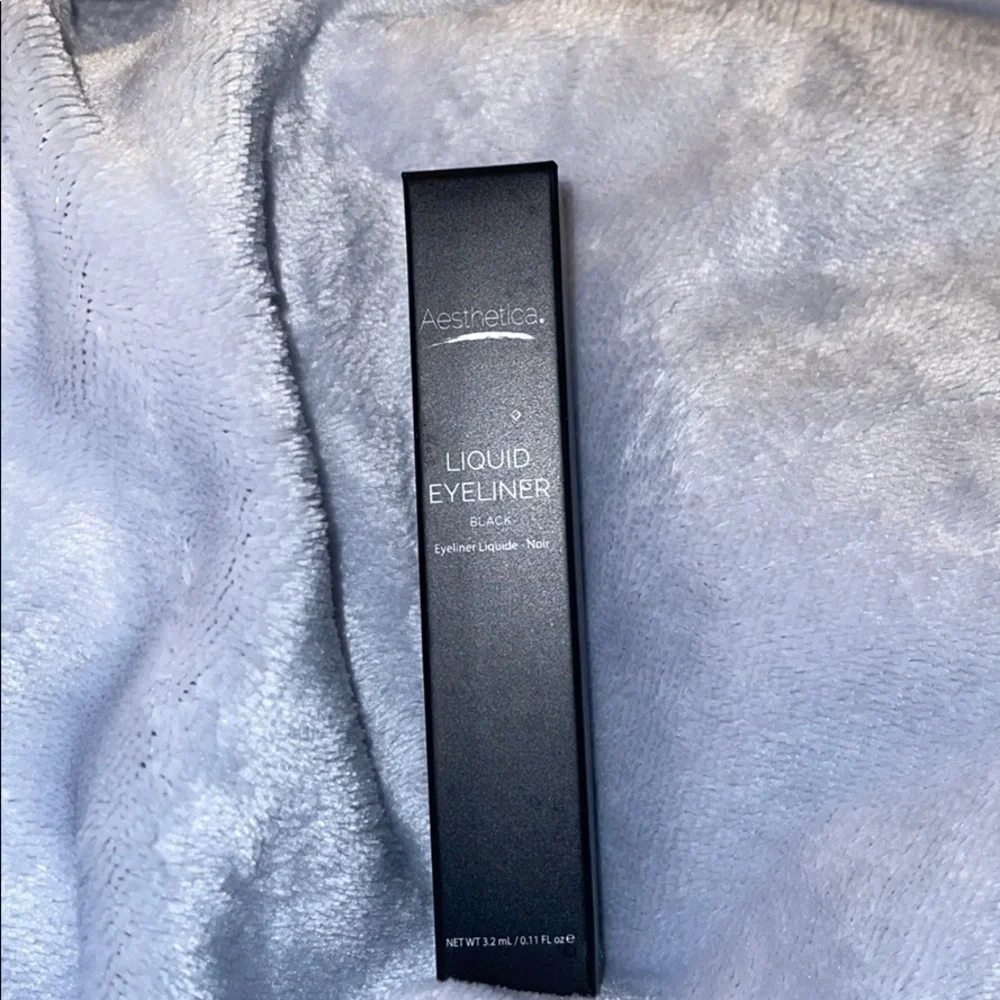 Aesthetica Liquid Liner 3.2 milliliter Black